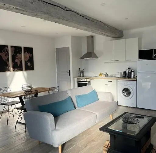 Appartement Centre De Guecelard