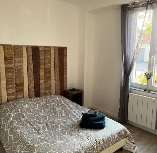 Appartement Centre De Guecelard