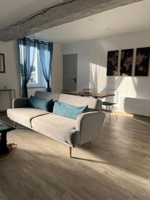 Apartment Centre De *